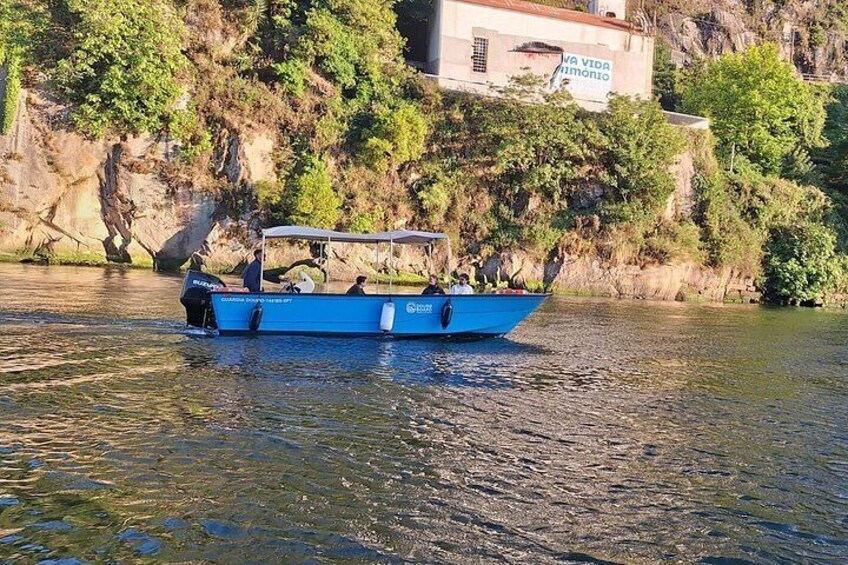 Porto:Douro River Boat tour under the 6 bridges 5