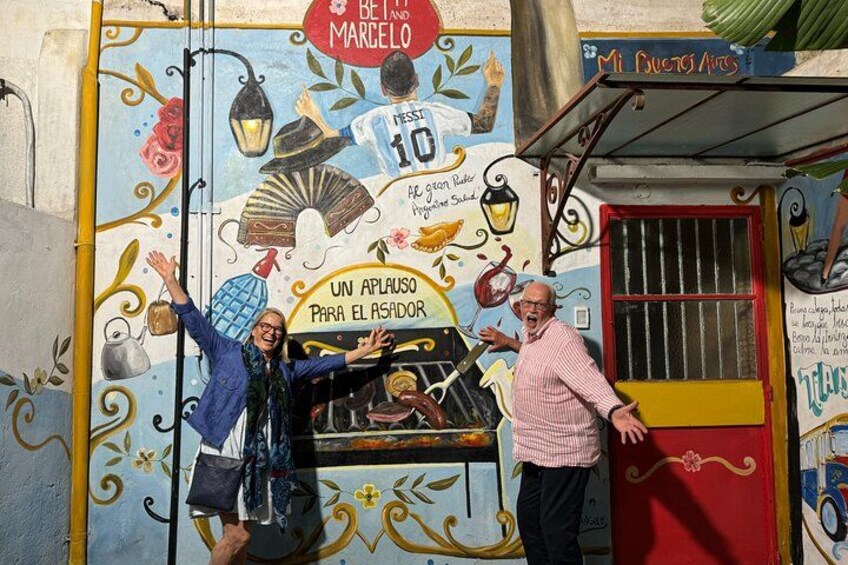 Take crazy pictures with our mural 3