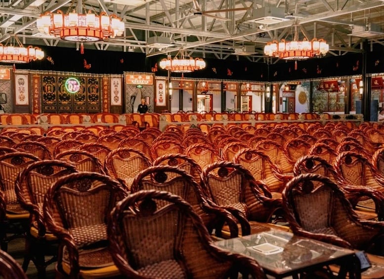 Picture 2 for Activity Chengdu: Sichuan Face-Changing Show&Tea near Kuanzhai Alley 5