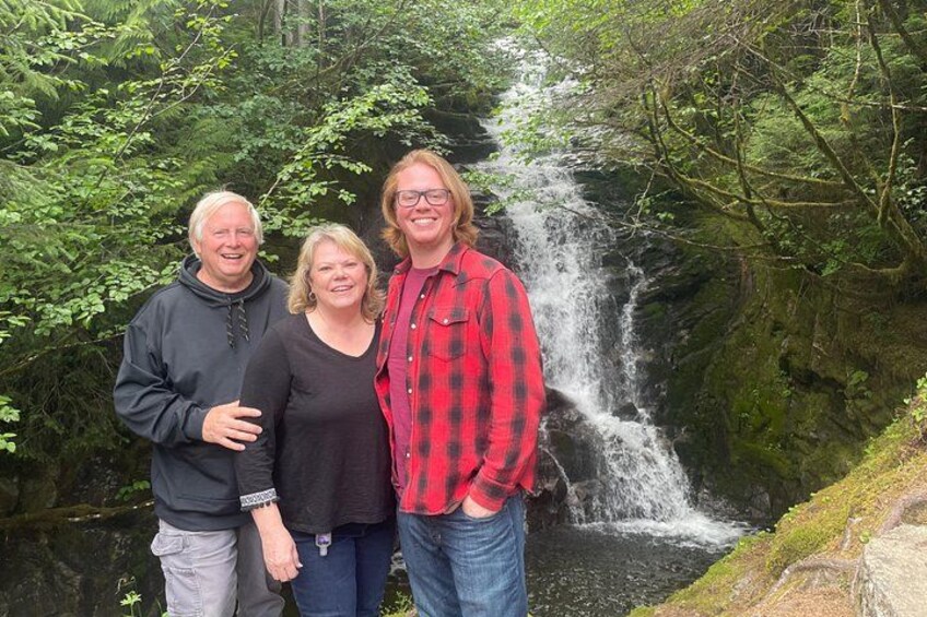 Guests enjoying our waterfall stop! 5