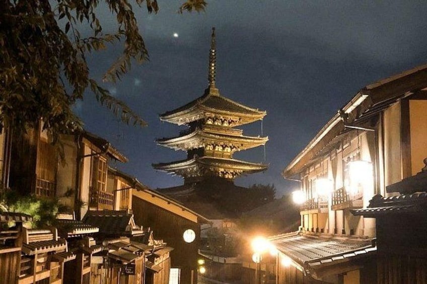 Kyoto Gion Geisha Secrets - 5 Star Walking Tour & Kyoto Snack 5