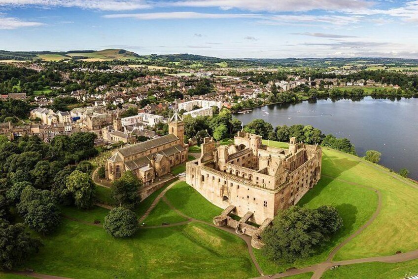 Edinburgh: Private Outlander, Palaces & Jacobite Experience 5