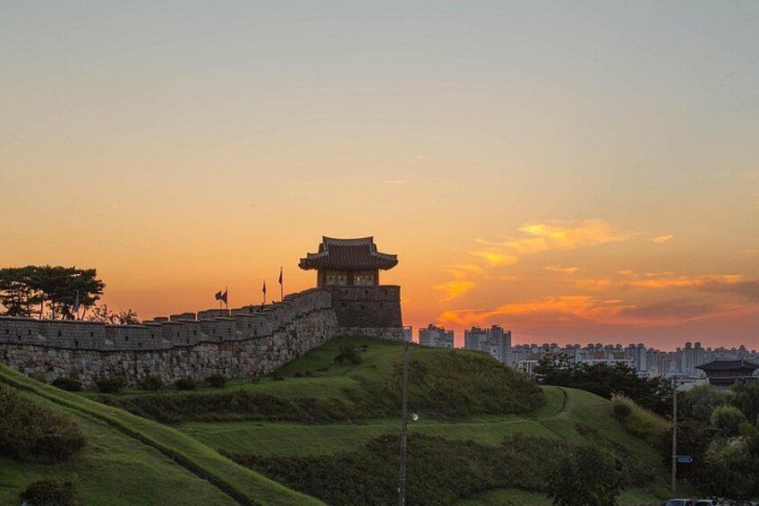 Starfield Suwon : Day Tour (Hwaseong Fortress, Gwangmyeong Cave) 5