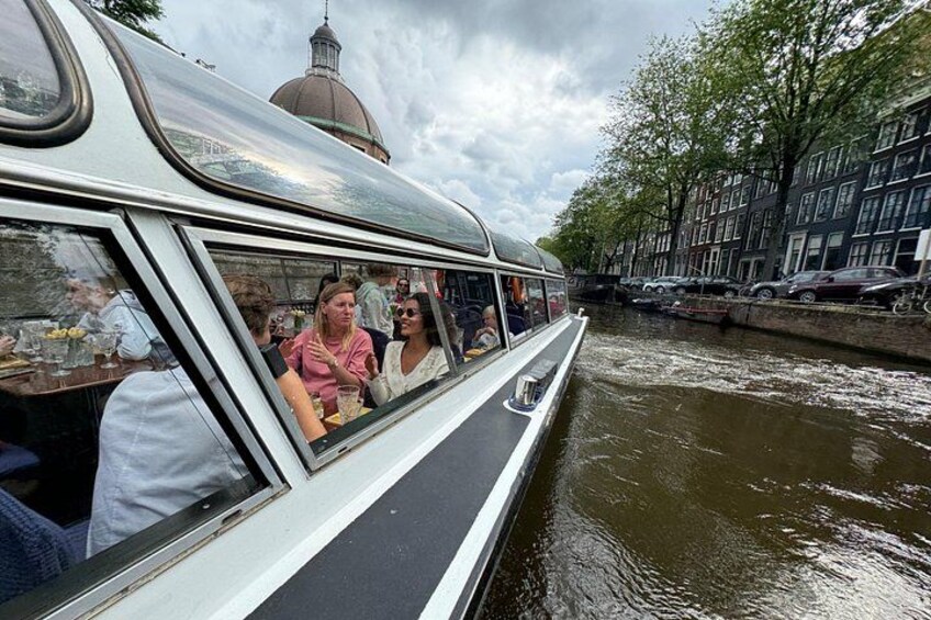 Amsterdam Cheese and Wine Canal Cruise 2