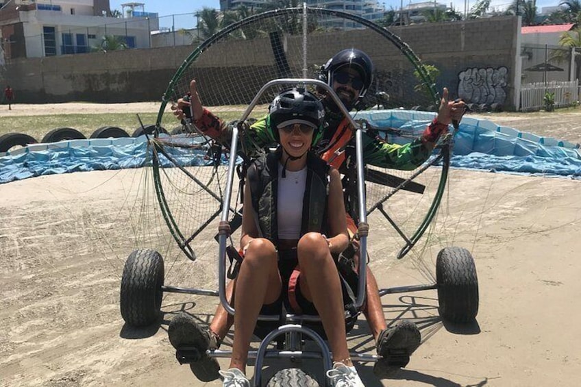 Cartagena Paragliding Experience 10 Min. 4