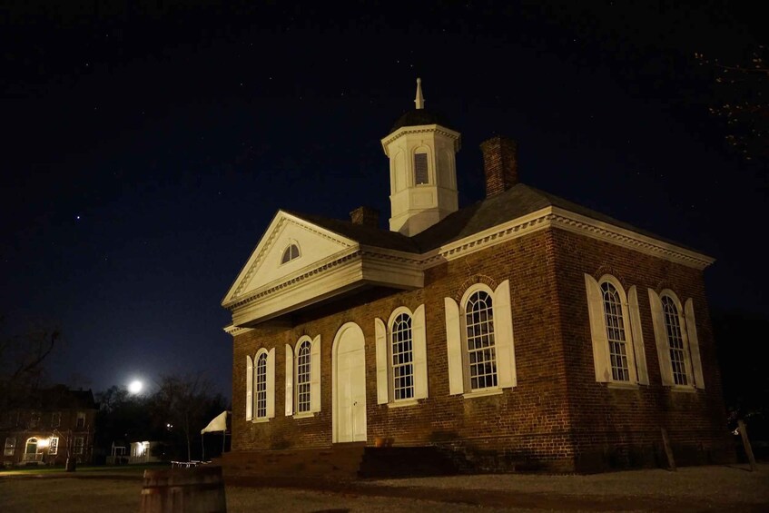 Picture 13 for Activity Colonial Williamsburg: Dead of Night Ghost Hunt