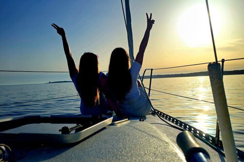 3 Hour Private Sunset Sailing Tour in Pula 4
