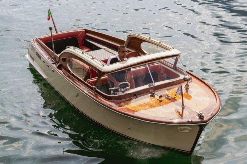 Private Wooden Boat Tour on Lake Como: Villages and Villas 2