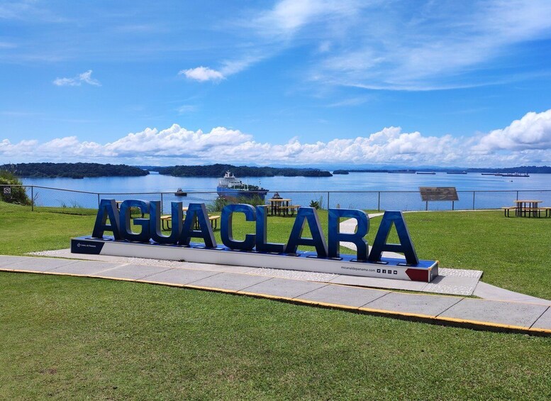 Picture 13 for Activity Panama Canal Tour: New Locks Agua Clara & Gatun Center 3