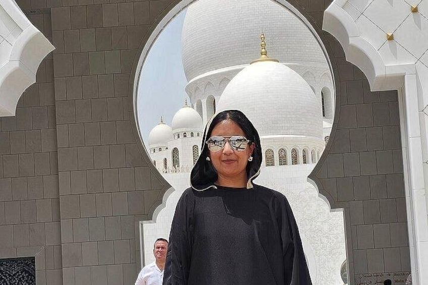 Private Abu Dhabi City Tour with Pick up from Dubai or Abu Dhabi 2