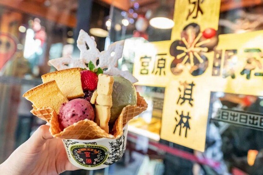 Taichung Must-Visit Join-In Day Tour from Taipei 2
