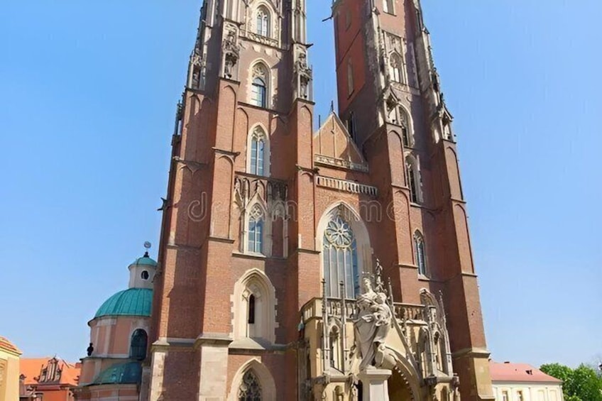 1,000 Years of Intrigue, 600 Dwarfs: Wrocław Self-Guided Tour 1