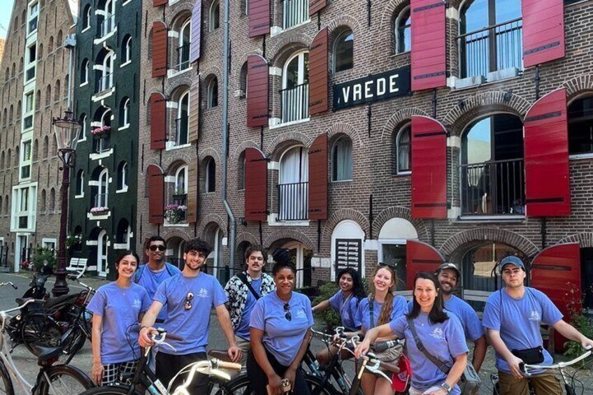 Amsterdam Bicycle Tour with Guide in English 2