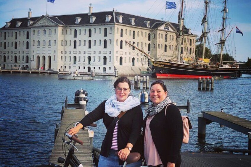 Amsterdam Bicycle Tour with Guide in English 3