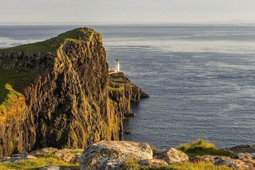 Isle of Skye Road Trip Guidebook-Portree, Fairy Pools & Quiraing 5