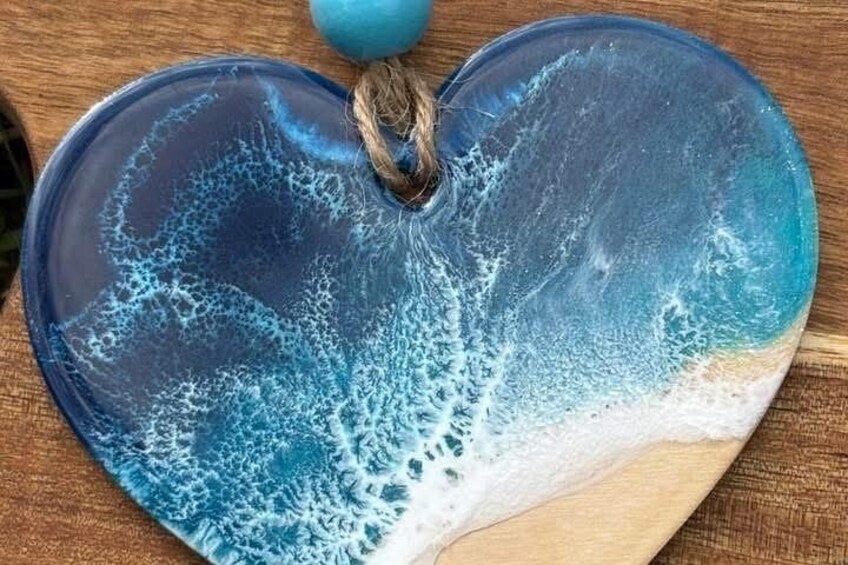 Make your own Maui Souvenir/Ocean resin class 5