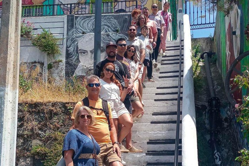 Santiago: Valparaiso, Viña del Mar & Casablanca Wine Tour 3