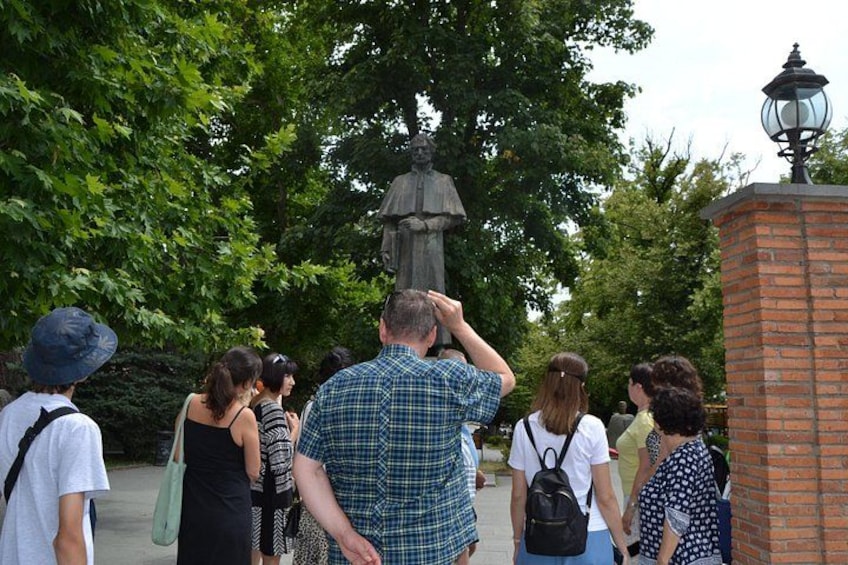 Land of the Sun Full Day Wine and Grapes Tour in Kakheti 3