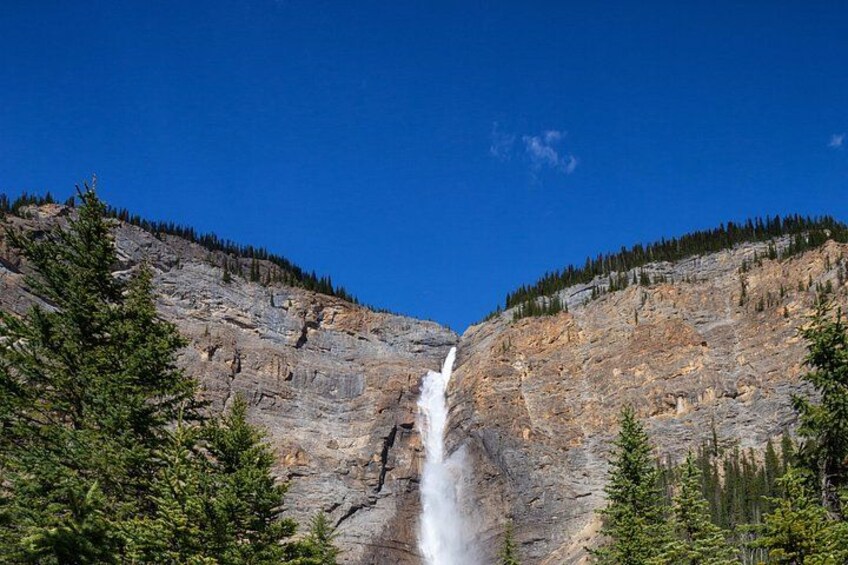 Moraine Lake & Lake Louise Private Day Tour with Banff Explorer 4