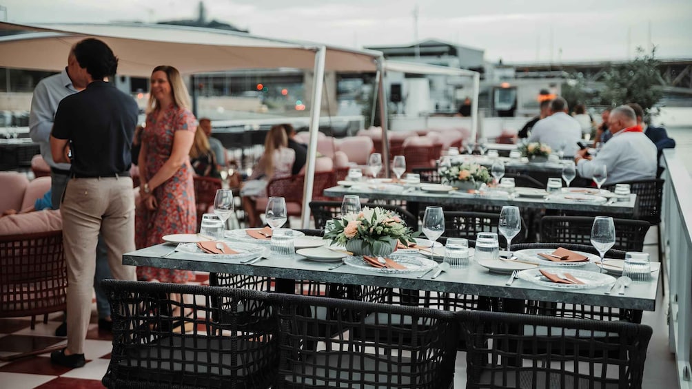 Picture 22 for Activity Budapest: Dinner Cruise with Live Music & Unlimited Drinks 5
