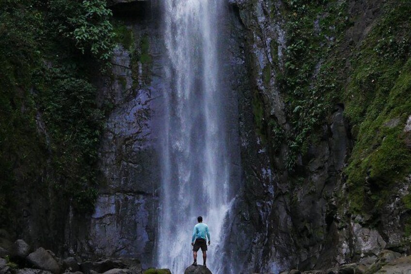 Kekoldi Waterfall 1