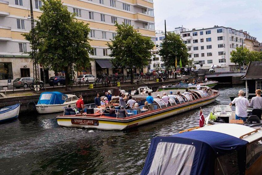 Copenhagen Classic Canal Tour & The Harbour 2
