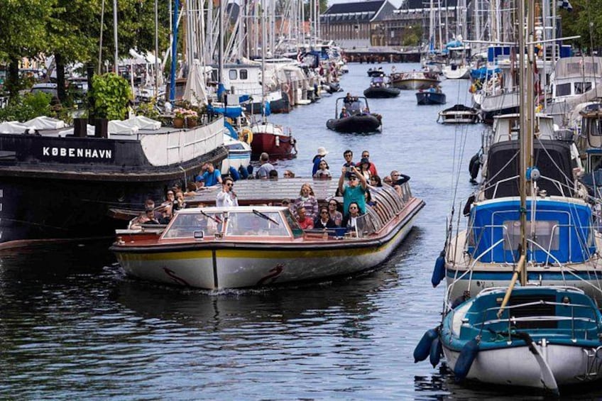 Copenhagen Classic Canal Tour & The Harbour 1