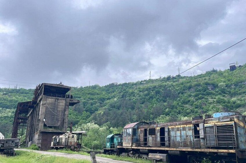 Kutaisi: Chiatura Cable Cars & Katskhi Pillar Guided Tour 3