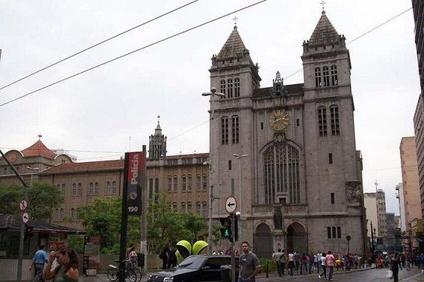 São Paulo Highlights Walking Tour with a Guide 5