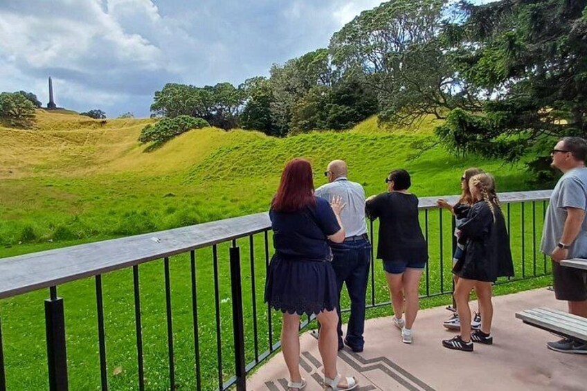 Auckland Essentials Half Day Tour - Devonport & Mt Eden and more 3