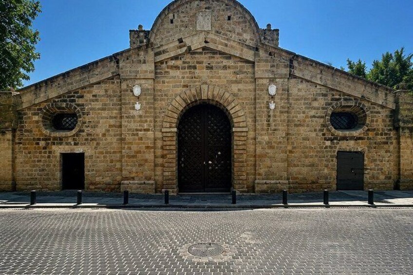 Private Nicosia Tour: Explore North & South Nicosia Oldtown 2