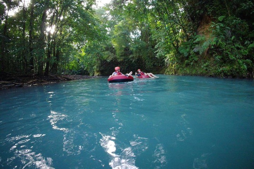 Tubing in Rio Celeste 5