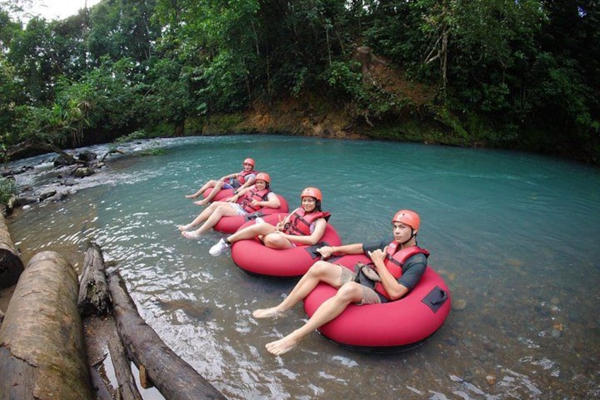 Tubing in Rio Celeste 4