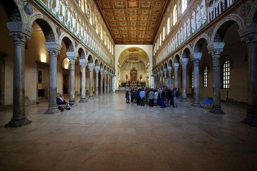 Church of St. Apollinare Nuovo 5