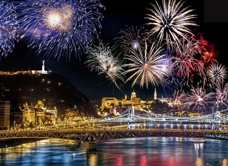 Budapest: Aug 20 Firework Cruise - Unlimited Prosecco Cruise 1