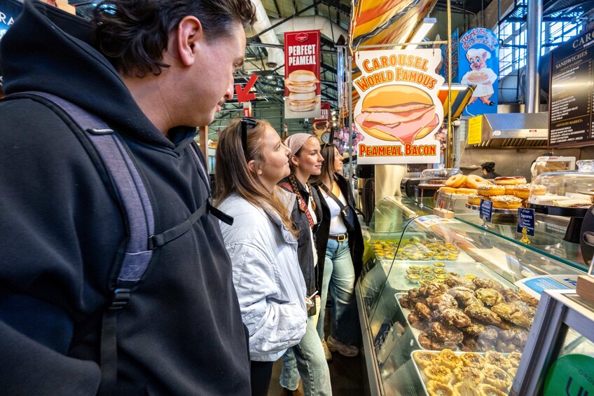 Toronto Food Walking Tour With Distillery District & Beaver Tails 2