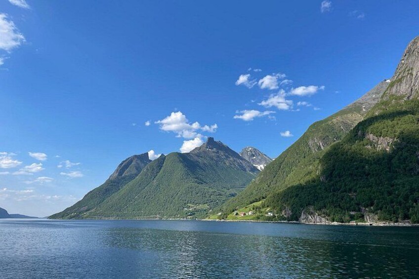 Hjørundfjord Fjord Tour Roundtrip from Ålesund 5