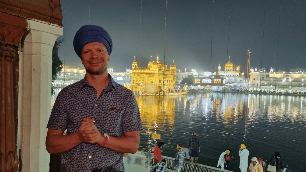 Picture 18 for Activity Amritsar: Golden Temple and Jallianwala Bagh Guided Tour 5