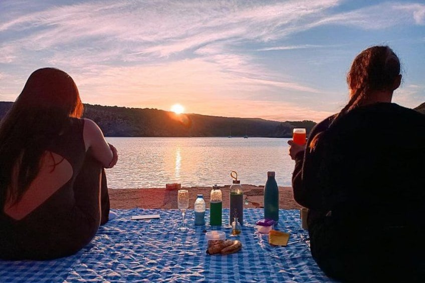 Breakfast at Sunrise in Menorca - Private Guide 1