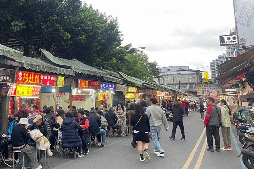 Yilan Animal Farm, Boba Tea Museum & Night Market Day Tour 3