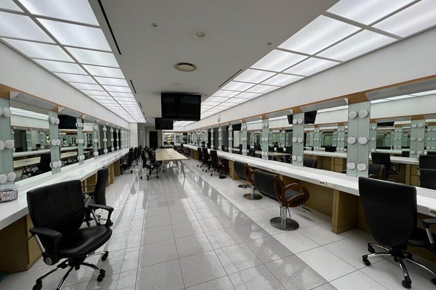 Seoul: MBC Dream Center Behind-the-Scenes K-Drama Studio Tour 3
