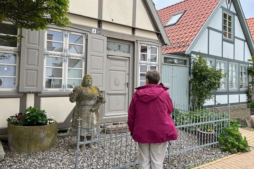 Wonderful Warnemünde Audio Guide: Rostock’s Charming Port Town 1