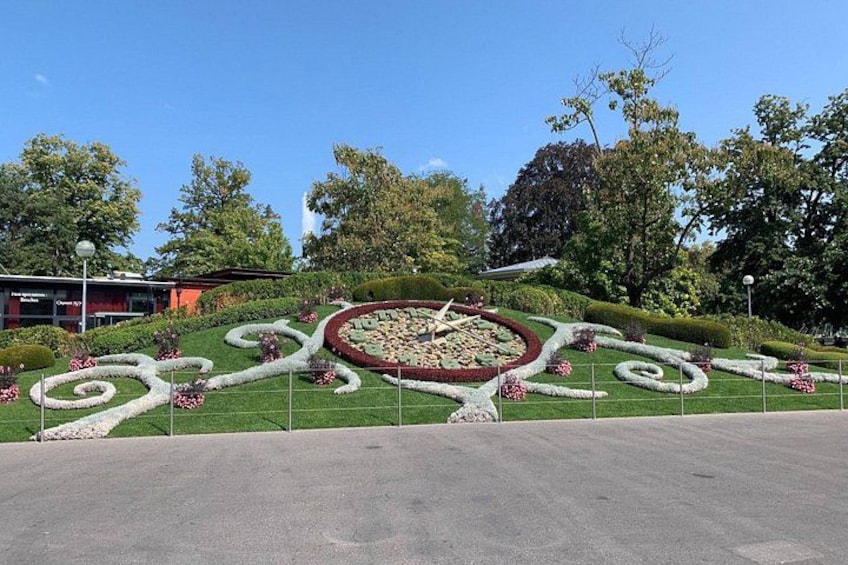 Geneva Left Bank: Flower Clock to Escalade Fountain Audio Guide 2
