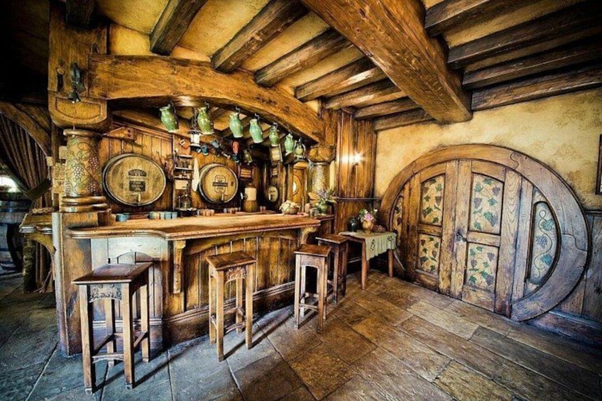 Private Tour: Hobbiton Movie Set, Rotorua Mud Pool & Treewalk 5
