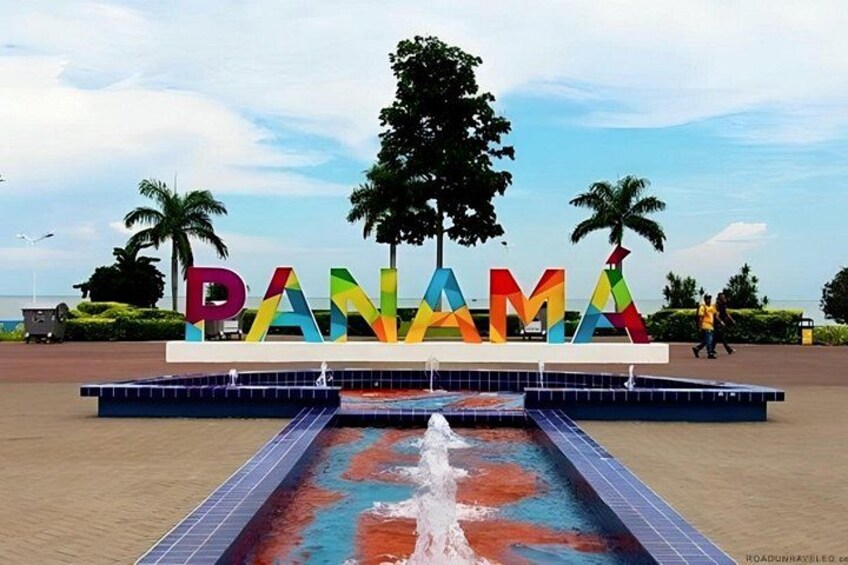 Panama City Must-see Attractions Walking Tour with a Guide 5