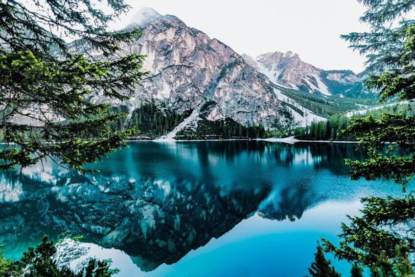 Banff/Canmore Shuttle to Moraine Lake and Lake Louise(1.5h each) 3