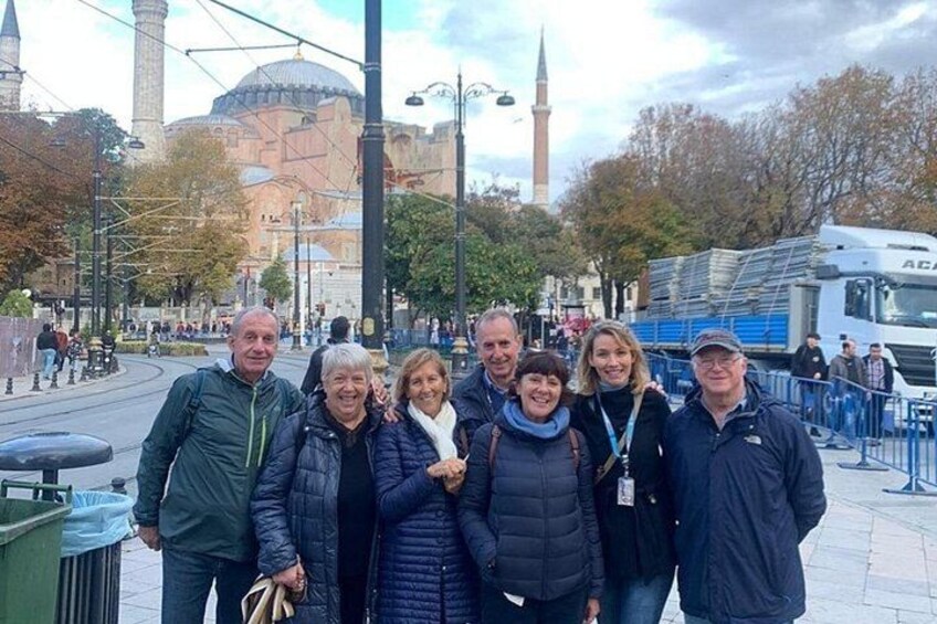 Istanbul : Highlights Walking tour with a guide 4