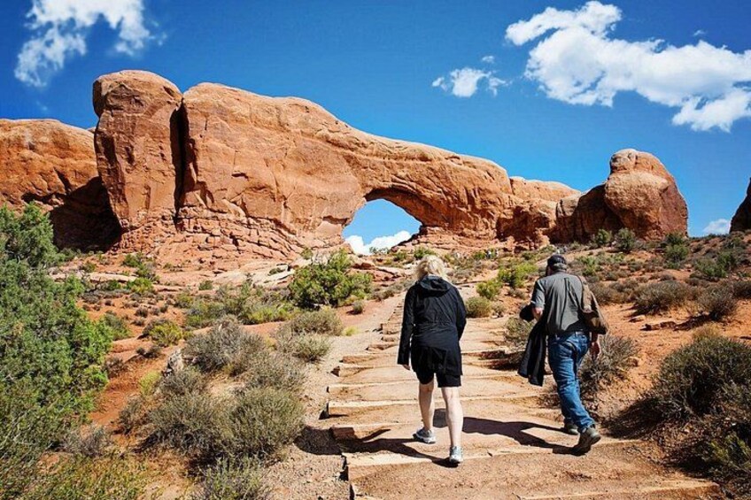 Self Guided Audio Driving Tour in Arches National Park 5