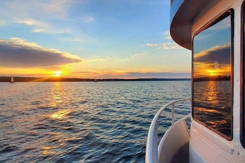 Sunset Cruise Experience on West Grand Traverse Bay 1