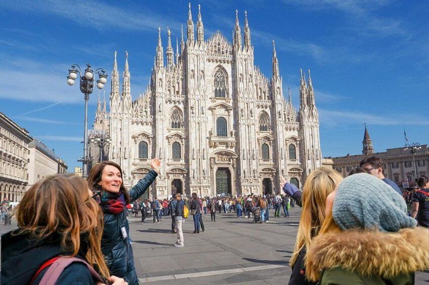 Milan: Private Duomo Rooftop Terraces and Last Supper Tour 2